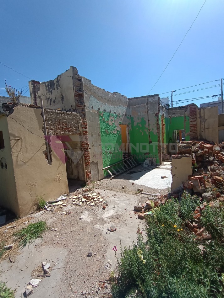 VENDE LOTE EN MARIANO MORENO