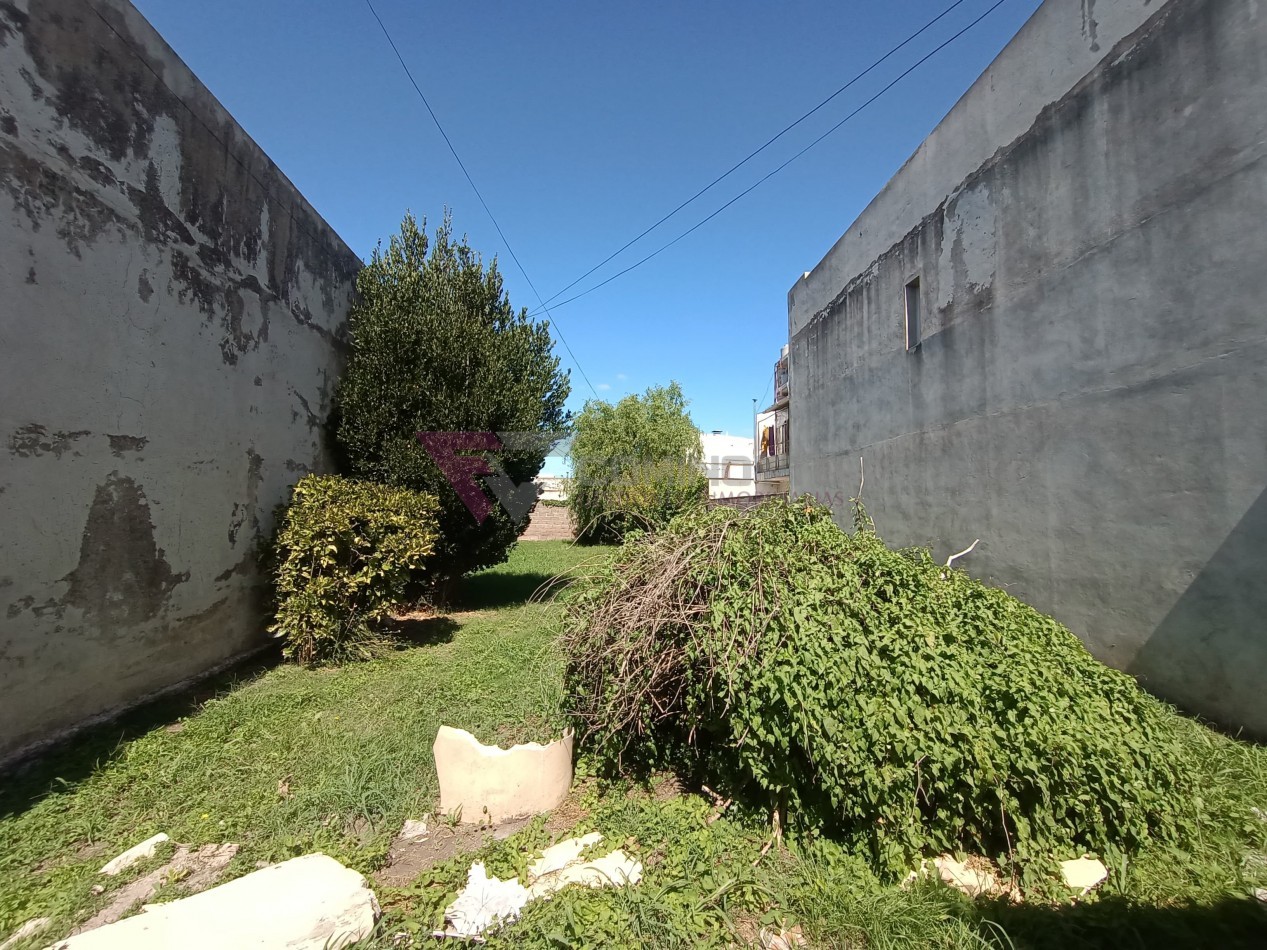 VENDE LOTE EN MARIANO MORENO