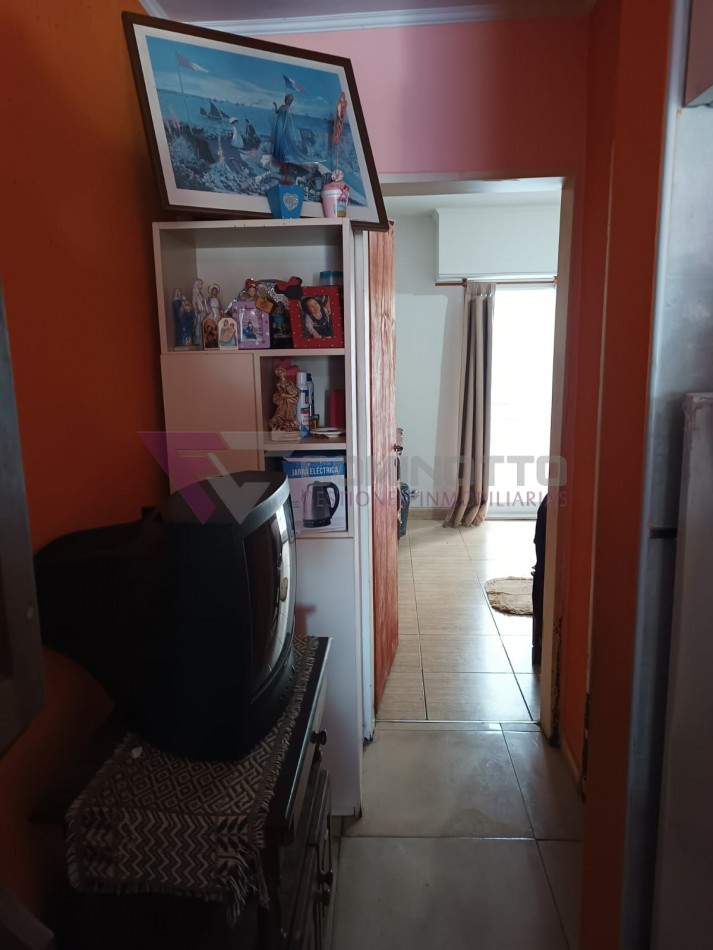 DEPARTAMENTO SOBRE AV. ITUZAINGO
