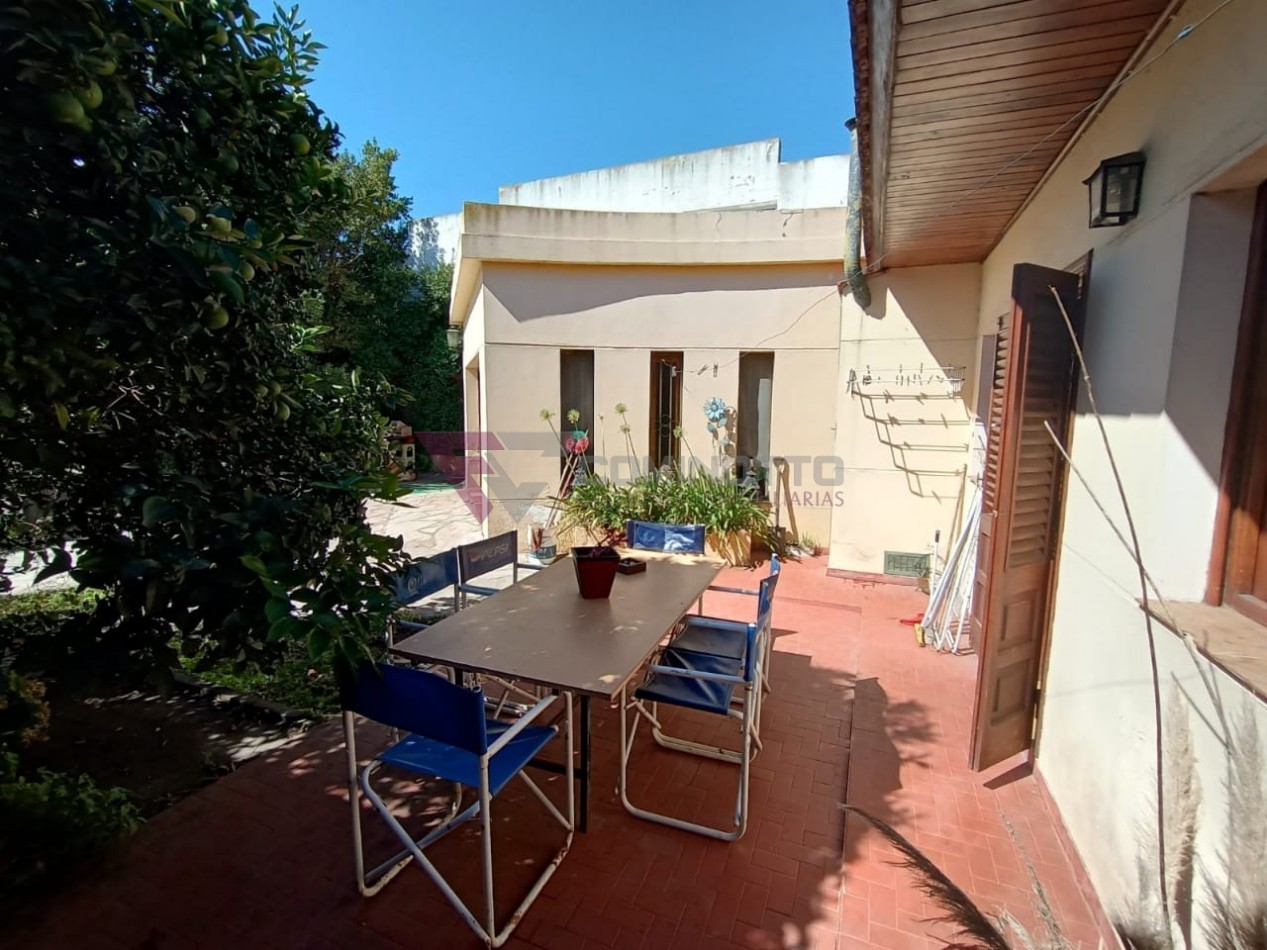 CHALET EN MARIANO MORENO 