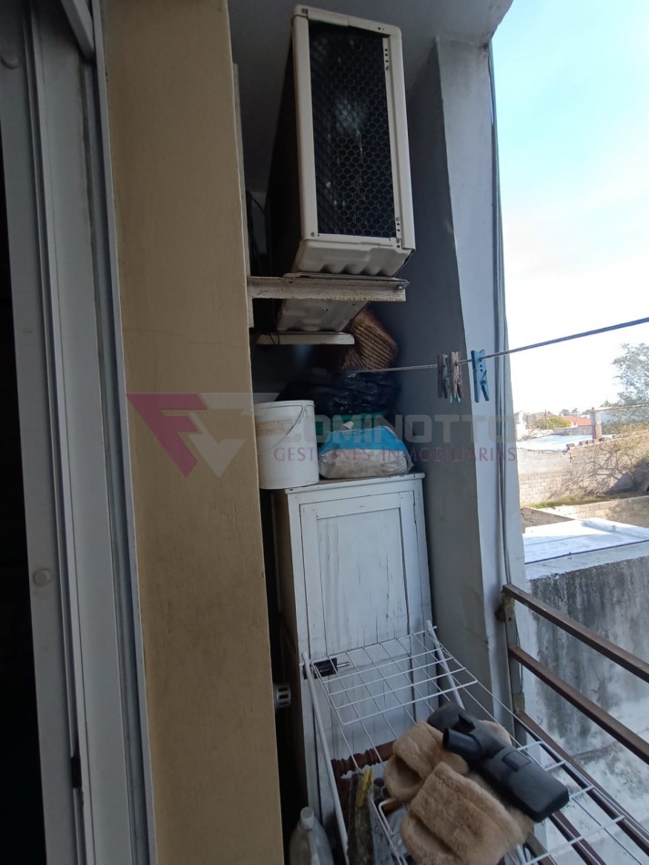 DEPARTAMENTO SOBRE AV. ITUZAINGO