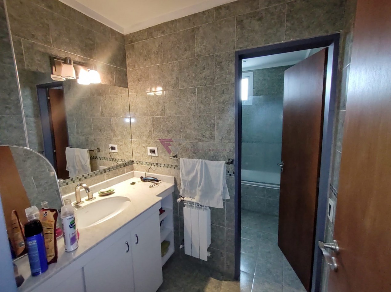 Exclusiva casa en venta en zona destacada de Olavarria.