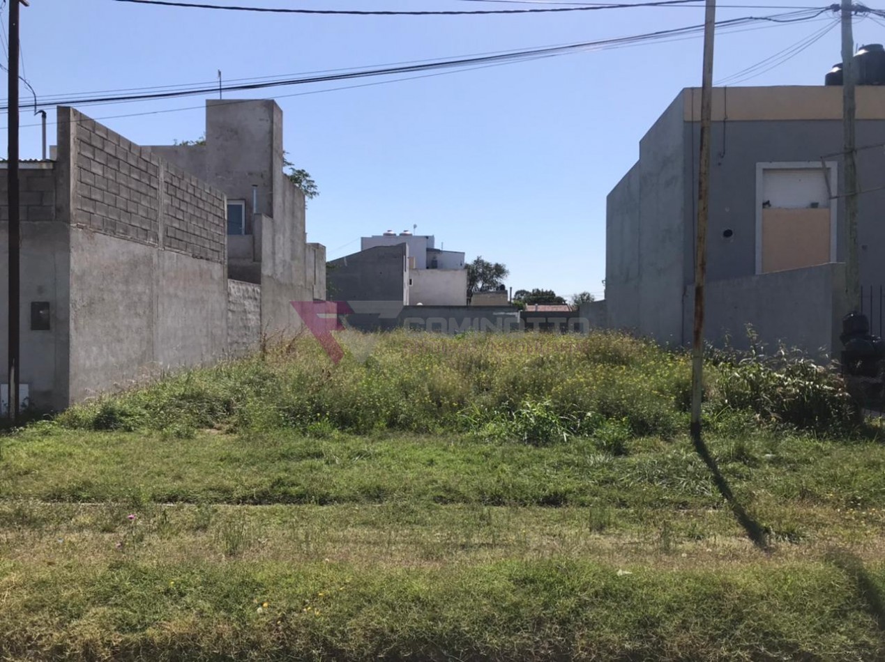 LOTE EN BARRIO LUJAN 