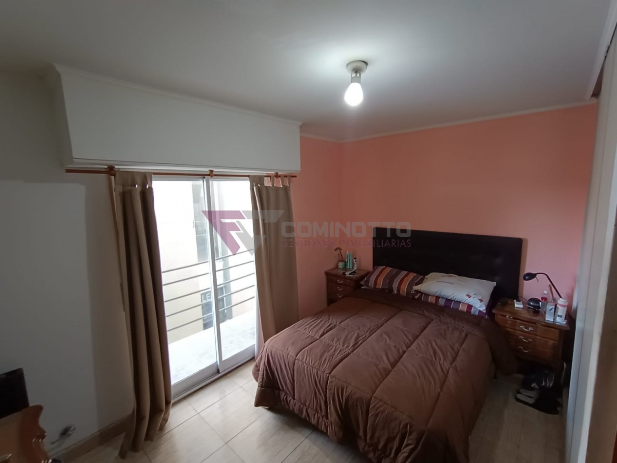 DEPARTAMENTO SOBRE AV. ITUZAINGO