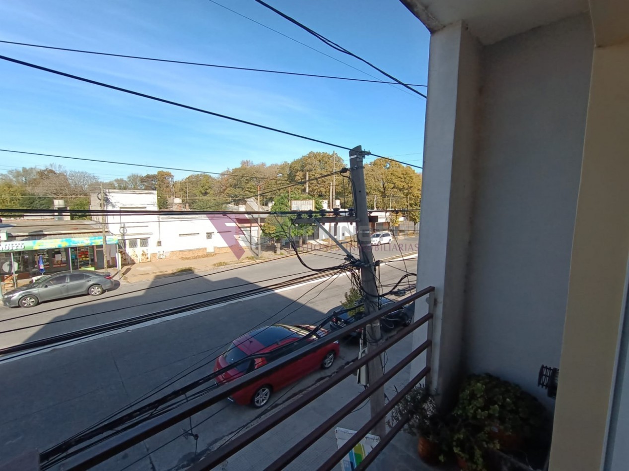DEPARTAMENTO SOBRE AV. ITUZAINGO