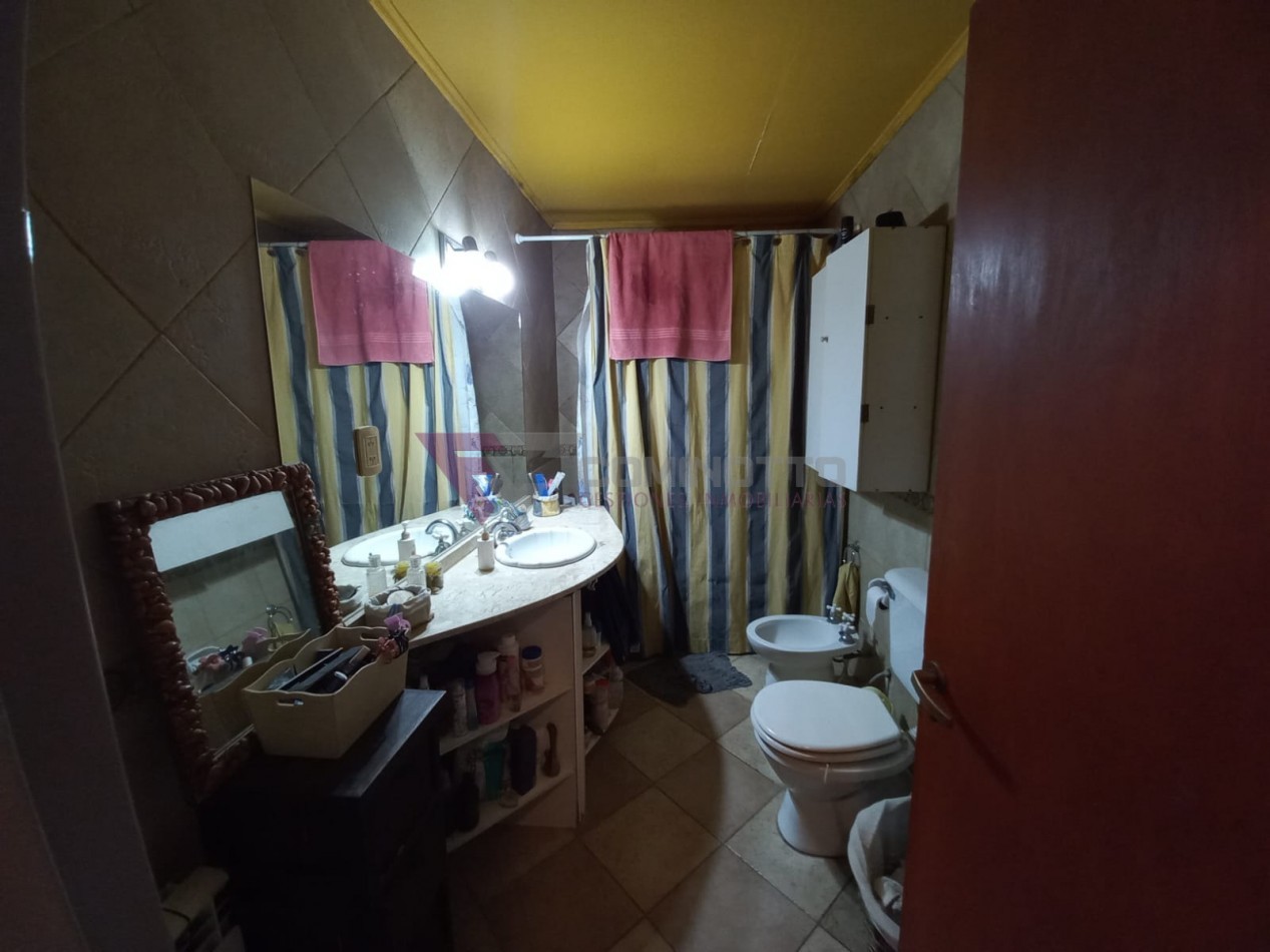 VENDE CASA QUINTA EN VILLA AURORA