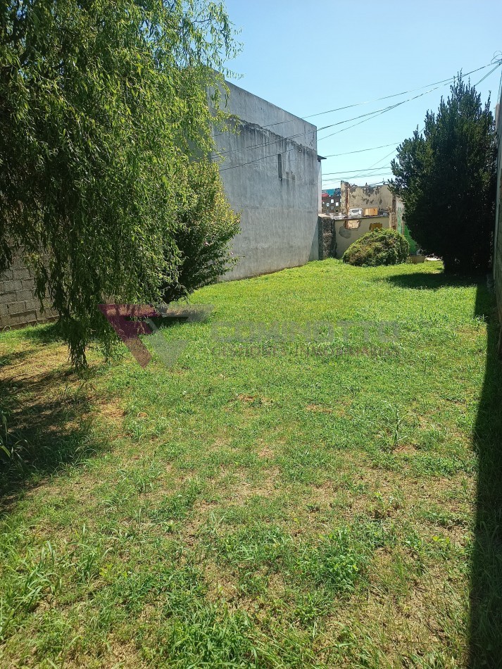 VENDE LOTE EN MARIANO MORENO