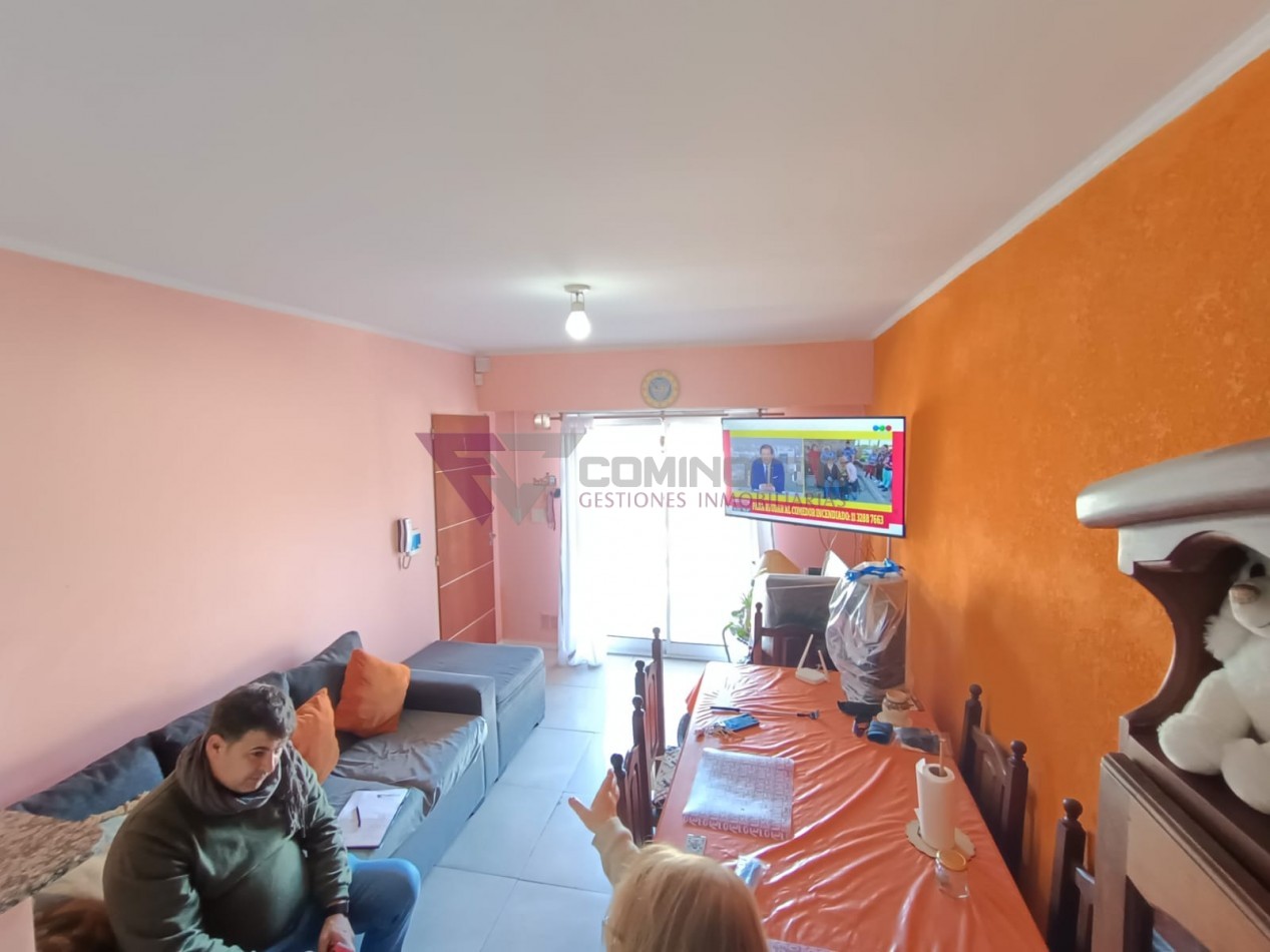 DEPARTAMENTO SOBRE AV. ITUZAINGO