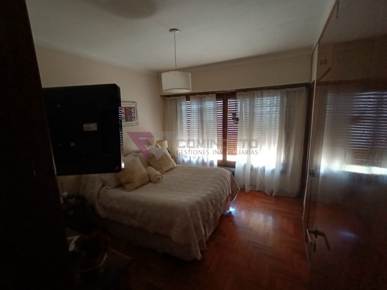 CHALET EN MARIANO MORENO 