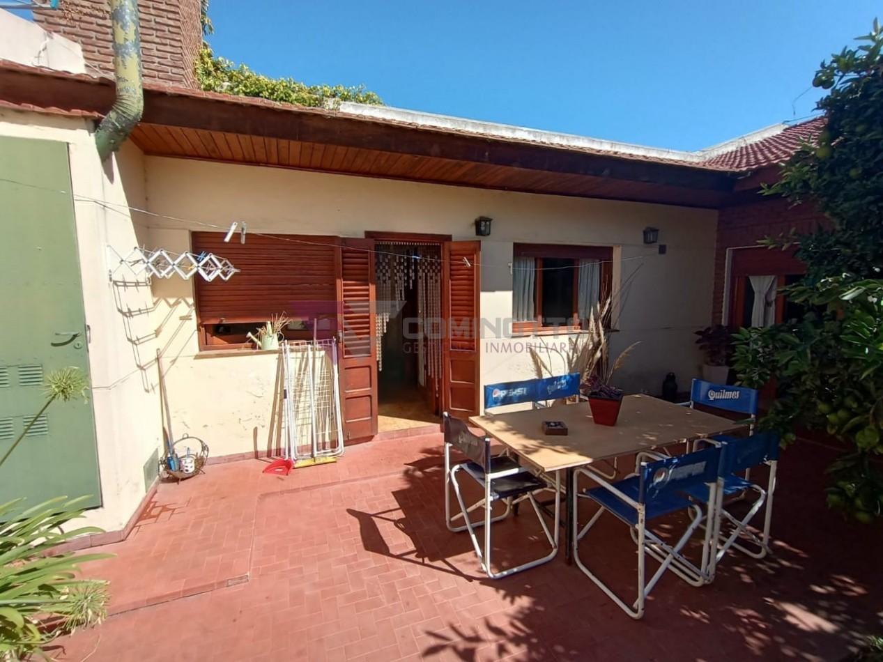 CHALET EN MARIANO MORENO 
