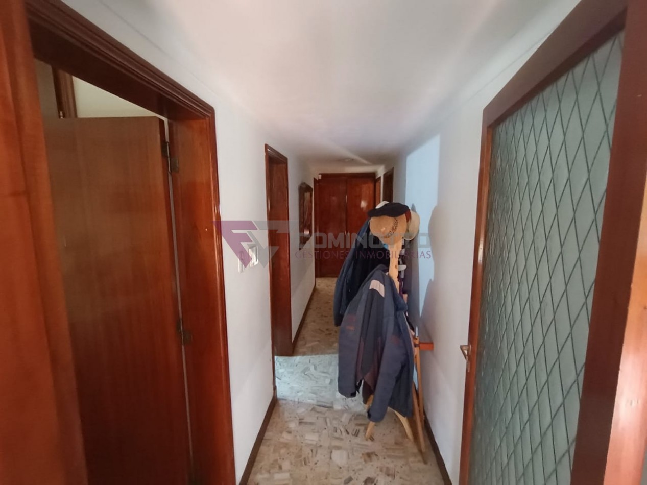 CHALET EN MARIANO MORENO 