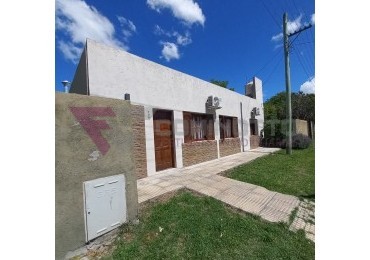 CASA EN LOMA NEGRA