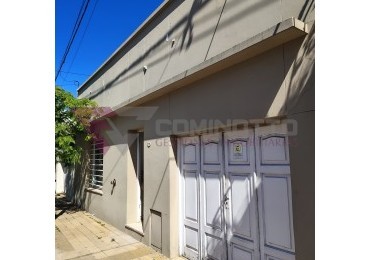 CASA EN MICROCENTRO